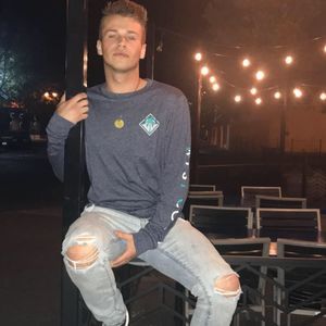 Meet your Posher, Kenneth